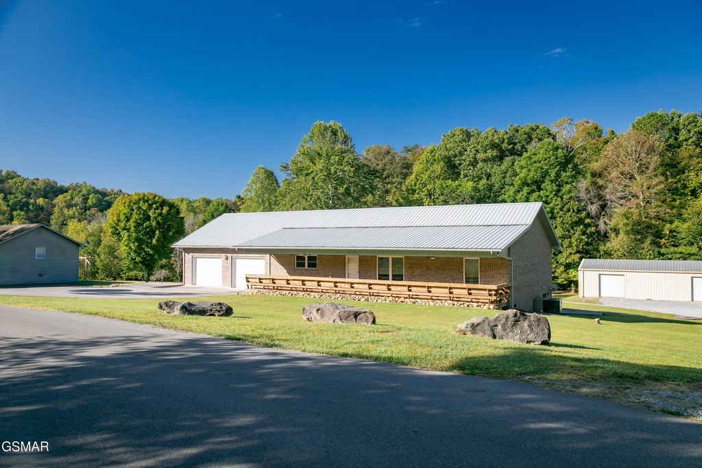 Sevierville, Tennessee, 37862, United States, 3 Bedrooms Bedrooms, ,2 BathroomsBathrooms,Residential,Forsale,1973584