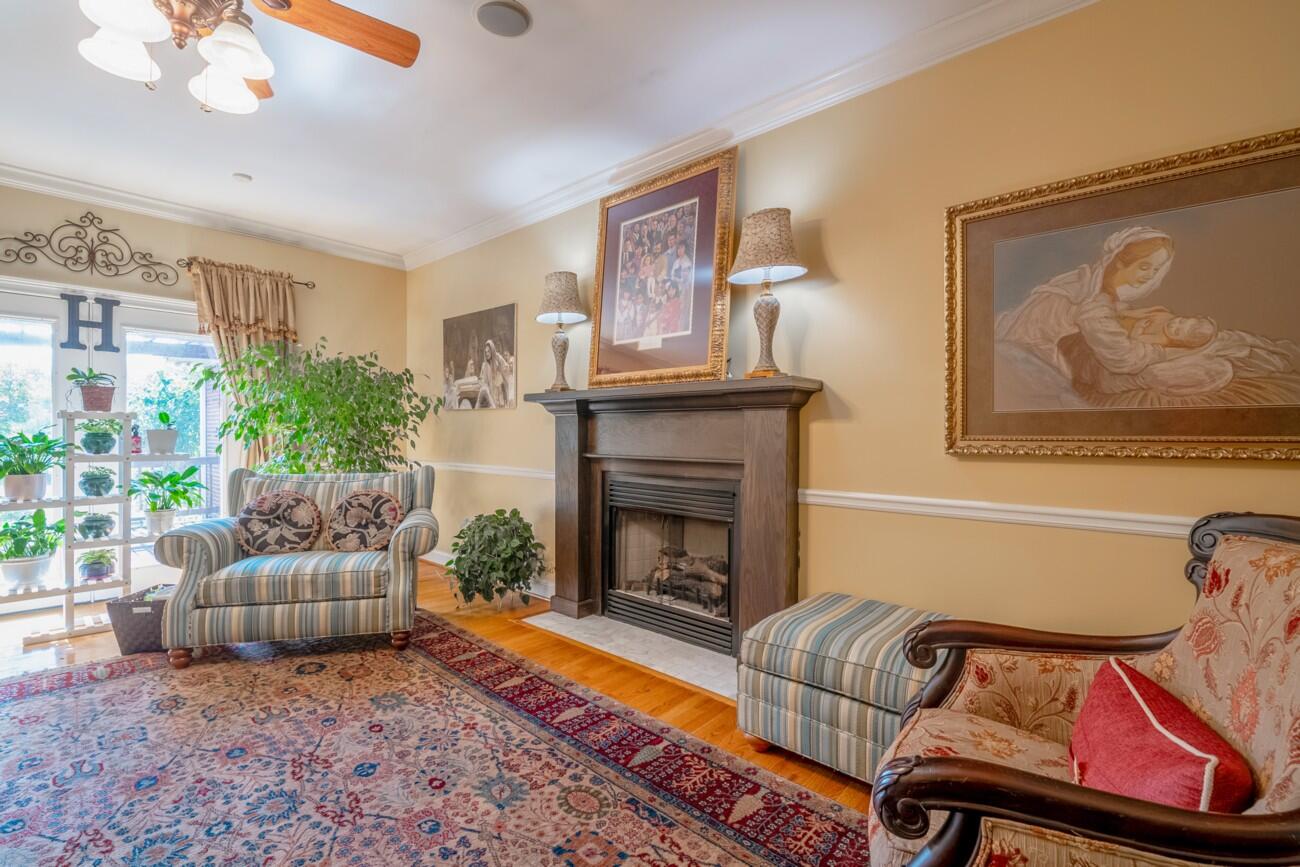 Calhoun, Georgia, 30701, United States, 5 Bedrooms Bedrooms, ,4 BathroomsBathrooms,Residential,Forsale,1963598