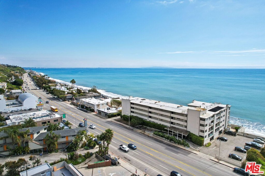 Malibu, California, 90265, United States, 2 Bedrooms Bedrooms, ,1 BathroomBathrooms,Residential,Forsale,1985963