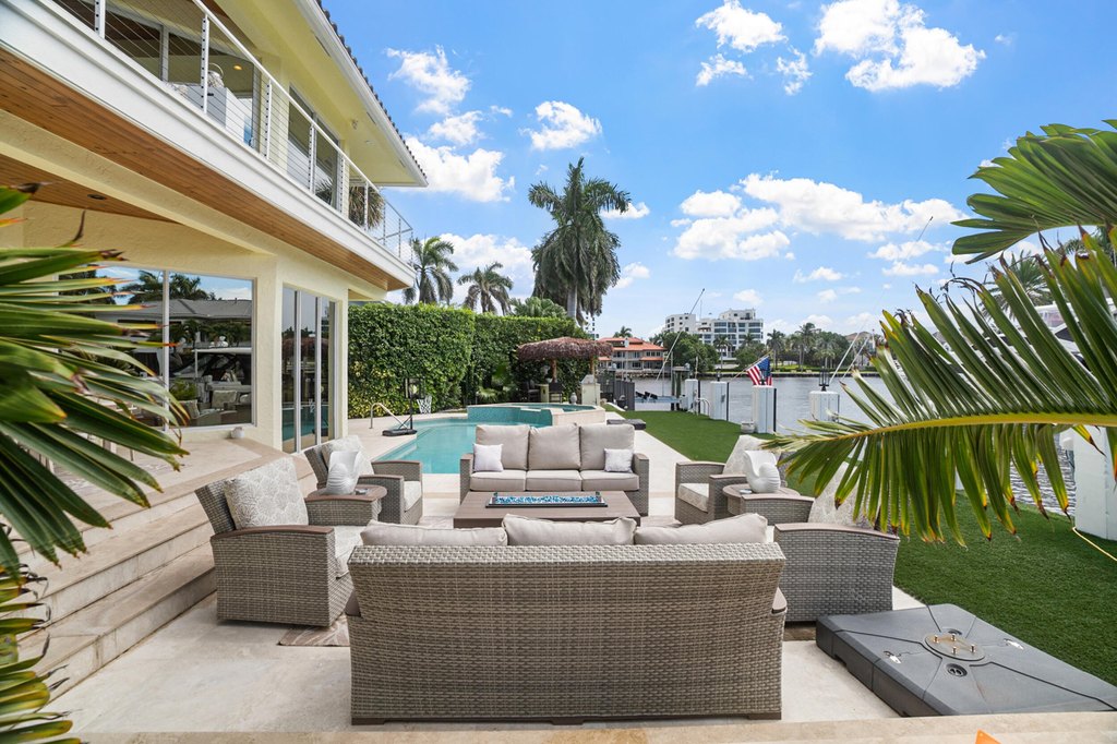 Delray Beach, Florida, 33483, United States, 4 Bedrooms Bedrooms, ,3.5 BathroomsBathrooms,Residential,Forsale,1969898