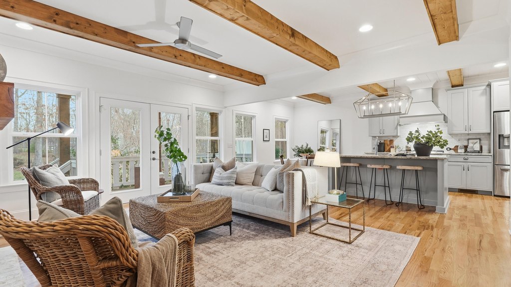 Signal Mountain, Tennessee, 37377, United States, 4 Bedrooms Bedrooms, ,3.5 BathroomsBathrooms,Residential,Forsale,2011259