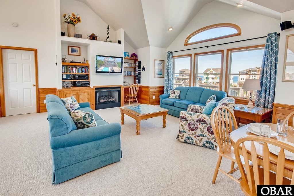 Avon, North Carolina, 27915, United States, 6 Bedrooms Bedrooms, ,5.5 BathroomsBathrooms,Residential,Forsale,2008064