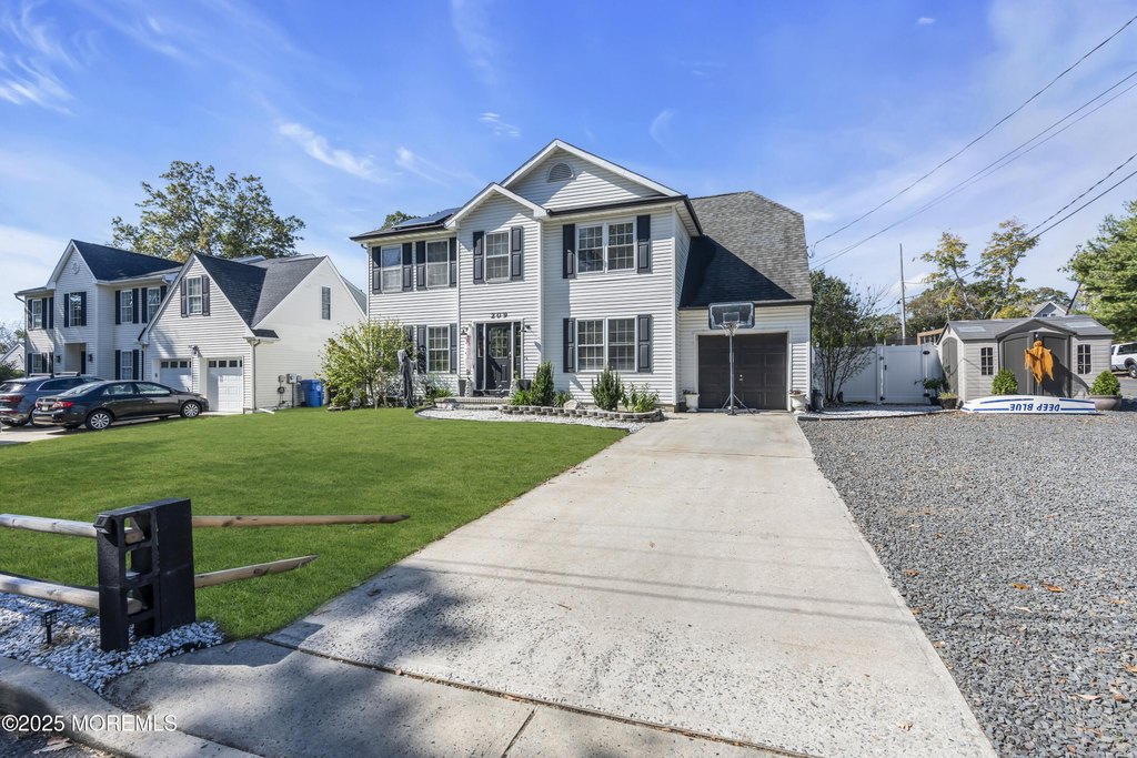 Island Heights, New Jersey, 08732, United States, 4 Bedrooms Bedrooms, ,2.5 BathroomsBathrooms,Residential,Forsale,1994045