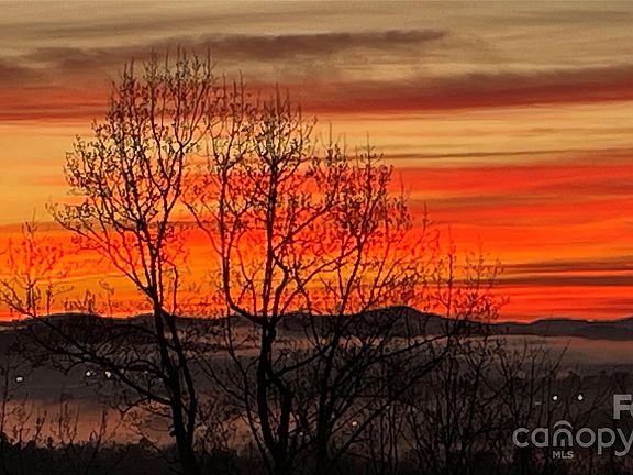 Mills River, North Carolina, 28759, United States, 3 Bedrooms Bedrooms, ,4 BathroomsBathrooms,Residential,Forsale,2004157