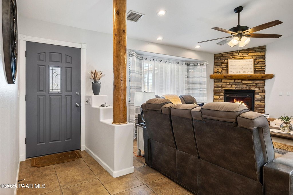 Chino Valley, Arizona, 86323, United States, 5 Bedrooms Bedrooms, ,2 BathroomsBathrooms,Residential,Forsale,1968231