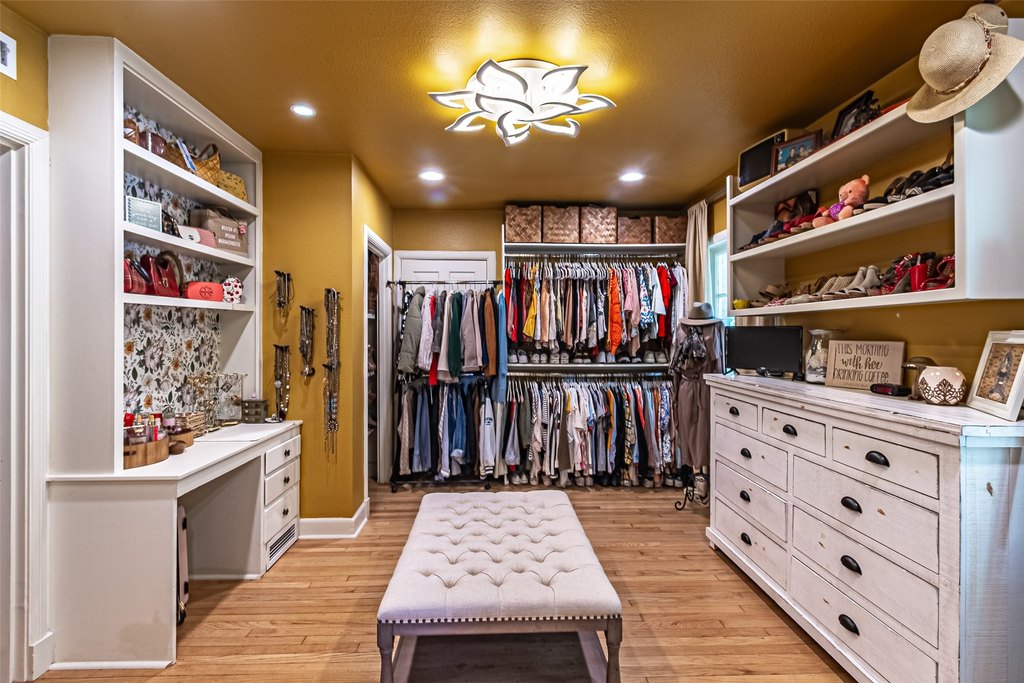 Navasota, Texas, 77868, United States, 4 Bedrooms Bedrooms, ,4.5 BathroomsBathrooms,Residential,Forsale,1973414