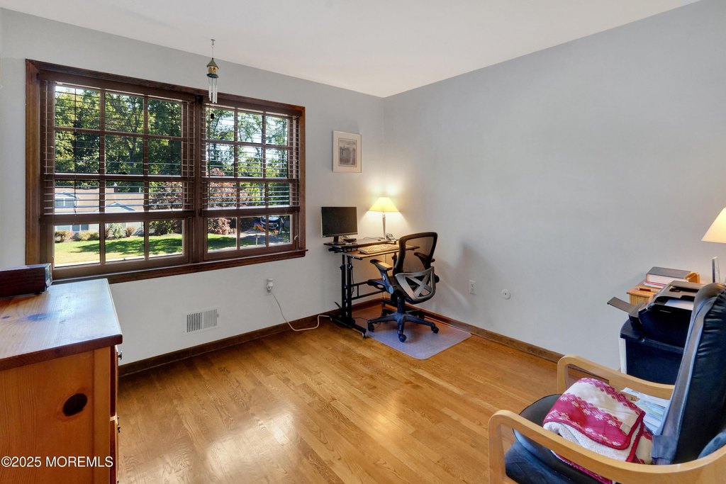 Red Bank, New Jersey, 07701, United States, 5 Bedrooms Bedrooms, ,3 BathroomsBathrooms,Residential,Forsale,1984553