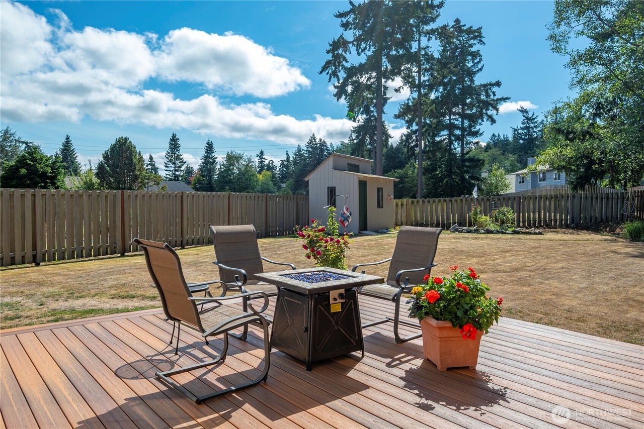 Oak Harbor, Washington, 98277, United States, 4 Bedrooms Bedrooms, ,2 BathroomsBathrooms,Residential,Forsale,1965888