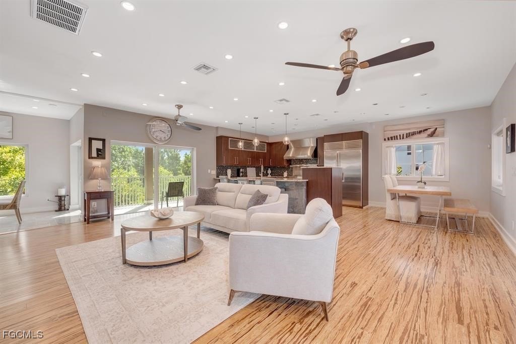 Sanibel, Florida, 33957, United States, 3 Bedrooms Bedrooms, ,4 BathroomsBathrooms,Residential,Forsale,1971927