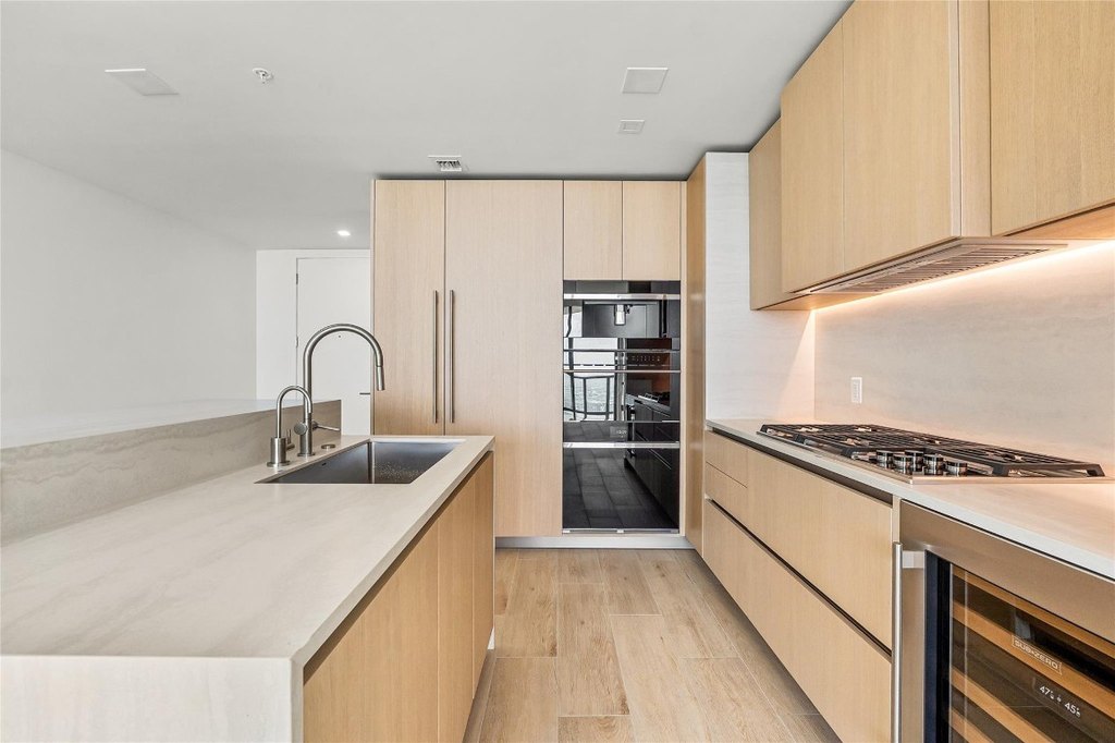 Pompano Beach, Florida, 33062, United States, 2 Bedrooms Bedrooms, ,2.5 BathroomsBathrooms,Residential,Forsale,2011543