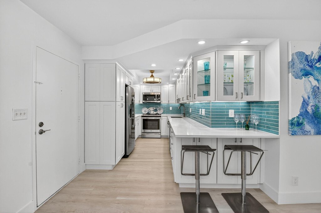 Highland Beach, Florida, 33487, United States, 2 Bedrooms Bedrooms, ,2 BathroomsBathrooms,Residential,Forsale,1969909