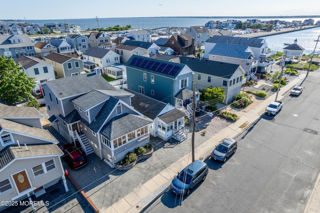 Seaside Park, New Jersey, 08752, United States, 2 Bedrooms Bedrooms, ,1 BathroomBathrooms,Residential,Forsale,1959749