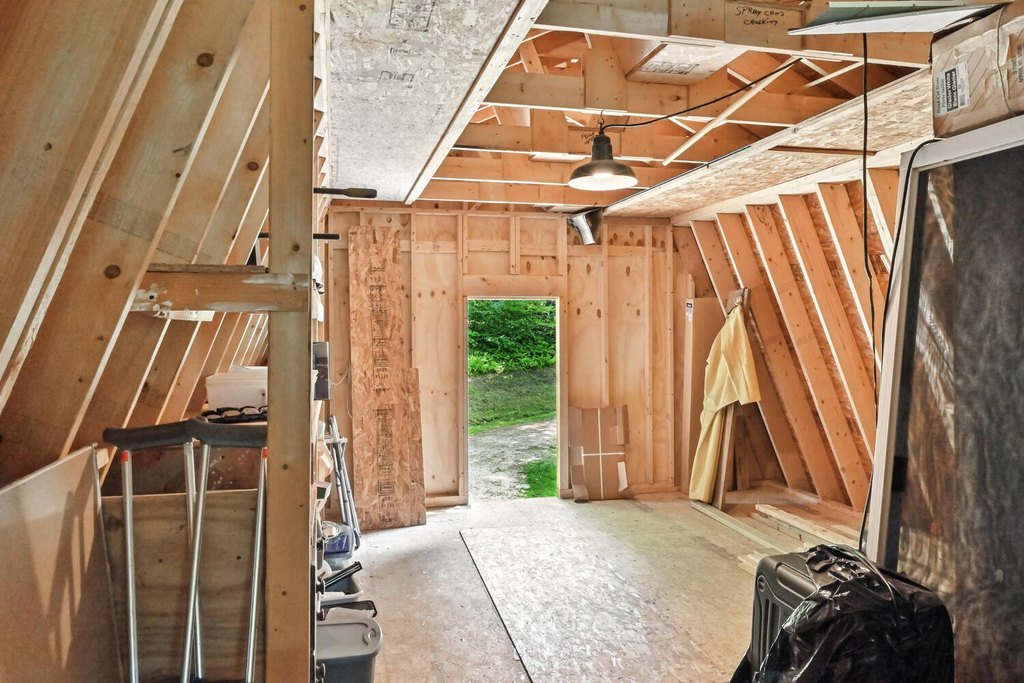 Peru, Maine, 04290, United States, 2 Bedrooms Bedrooms, ,2 BathroomsBathrooms,Residential,Forsale,1941249