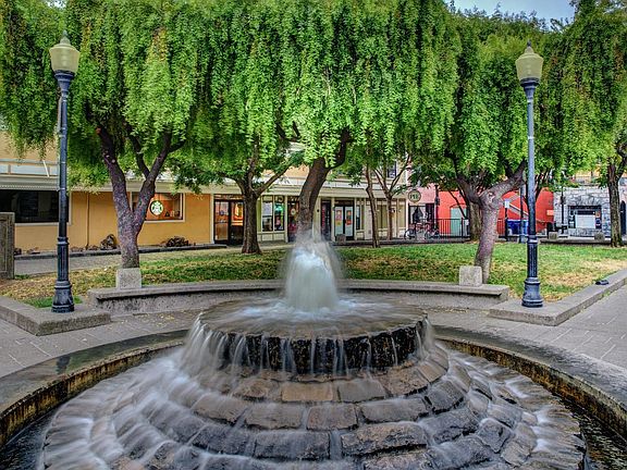 Petaluma, California, 94952, United States, 4 Bedrooms Bedrooms, ,3 BathroomsBathrooms,Residential,Forsale,1985922