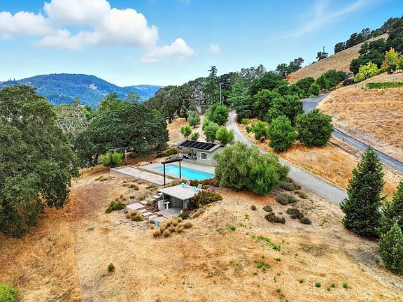 Cloverdale, California, 95425, United States, 3 Bedrooms Bedrooms, ,3 BathroomsBathrooms,Residential,Forsale,1985929