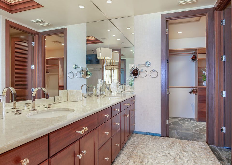 Kamuela, Hawaii, 96743, United States, 4 Bedrooms Bedrooms, ,5 BathroomsBathrooms,Residential,Forsale,1989818