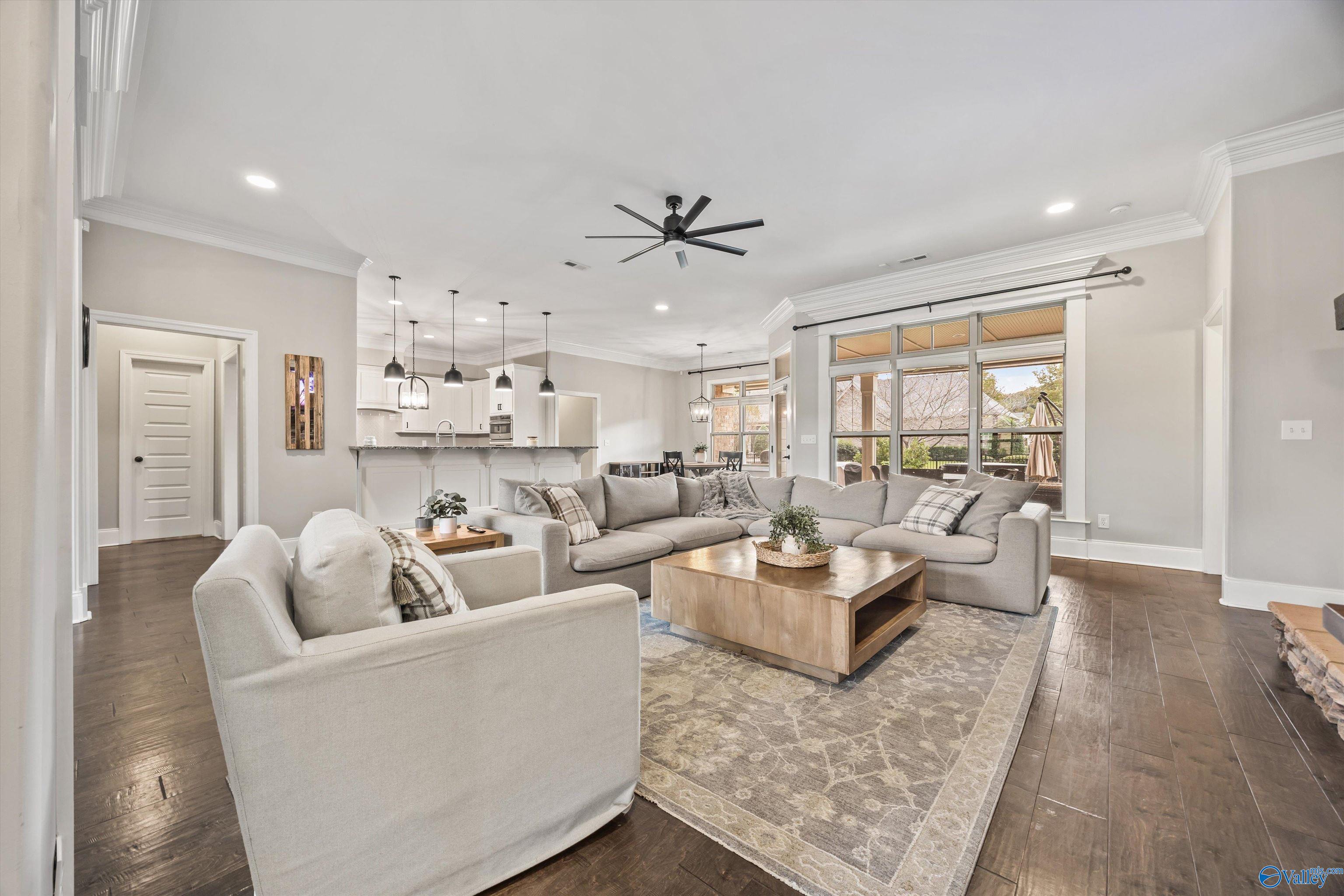 Gurley, Alabama, 35748, United States, 5 Bedrooms Bedrooms, ,4.5 BathroomsBathrooms,Residential,Forsale,2007711