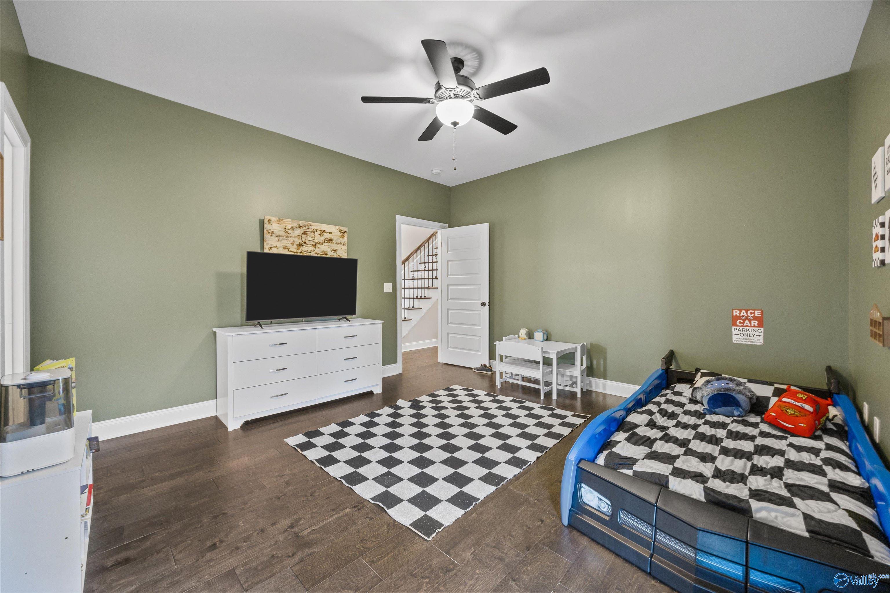 Gurley, Alabama, 35748, United States, 5 Bedrooms Bedrooms, ,4.5 BathroomsBathrooms,Residential,Forsale,2007711