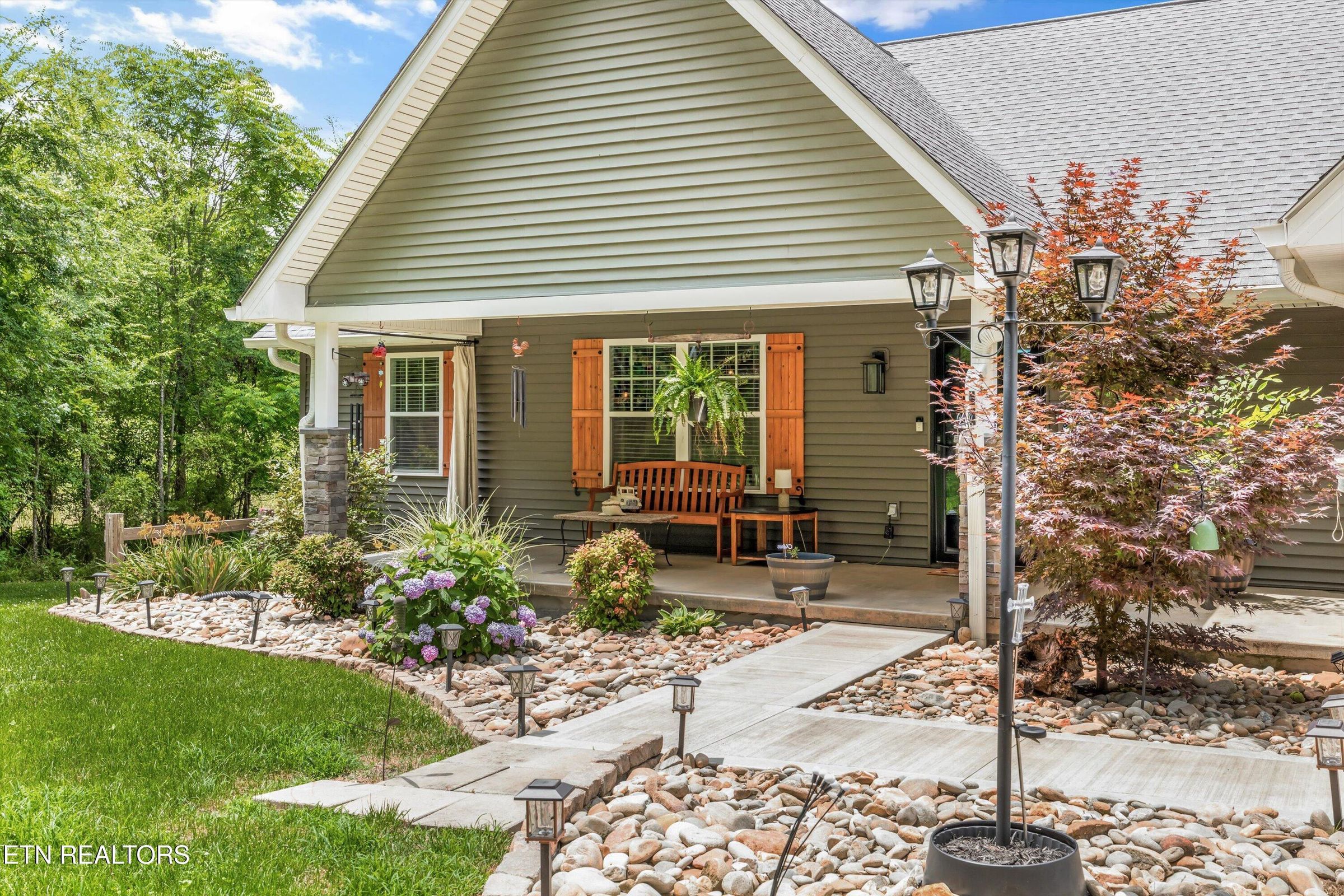 Sevierville, Tennessee, 37876, United States, 3 Bedrooms Bedrooms, ,4 BathroomsBathrooms,Residential,Forsale,1973590