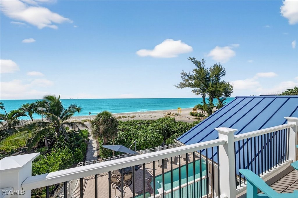 Captiva, Florida, 33924, United States, 4 Bedrooms Bedrooms, ,3.5 BathroomsBathrooms,Residential,Forsale,1971928