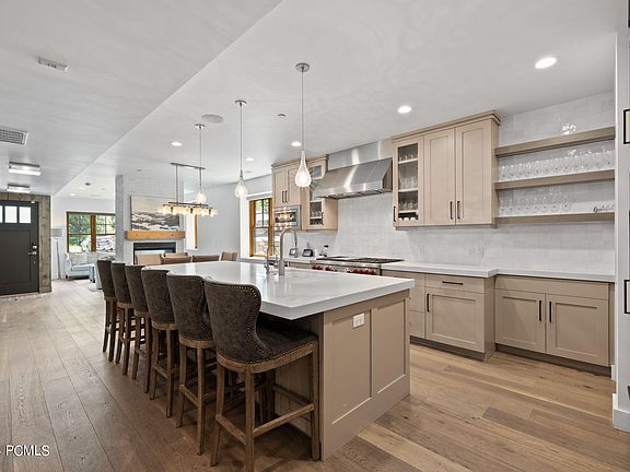 Park City, Utah, 84060, United States, 6 Bedrooms Bedrooms, ,7 BathroomsBathrooms,Residential,Forsale,1994179