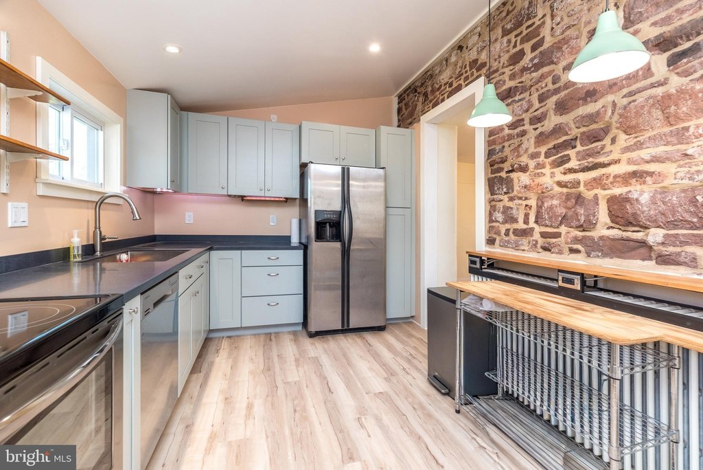 SCHWENKSVILLE, Pennsylvania, 19473, United States, 4 Bedrooms Bedrooms, ,2 BathroomsBathrooms,Residential,Forsale,2004194