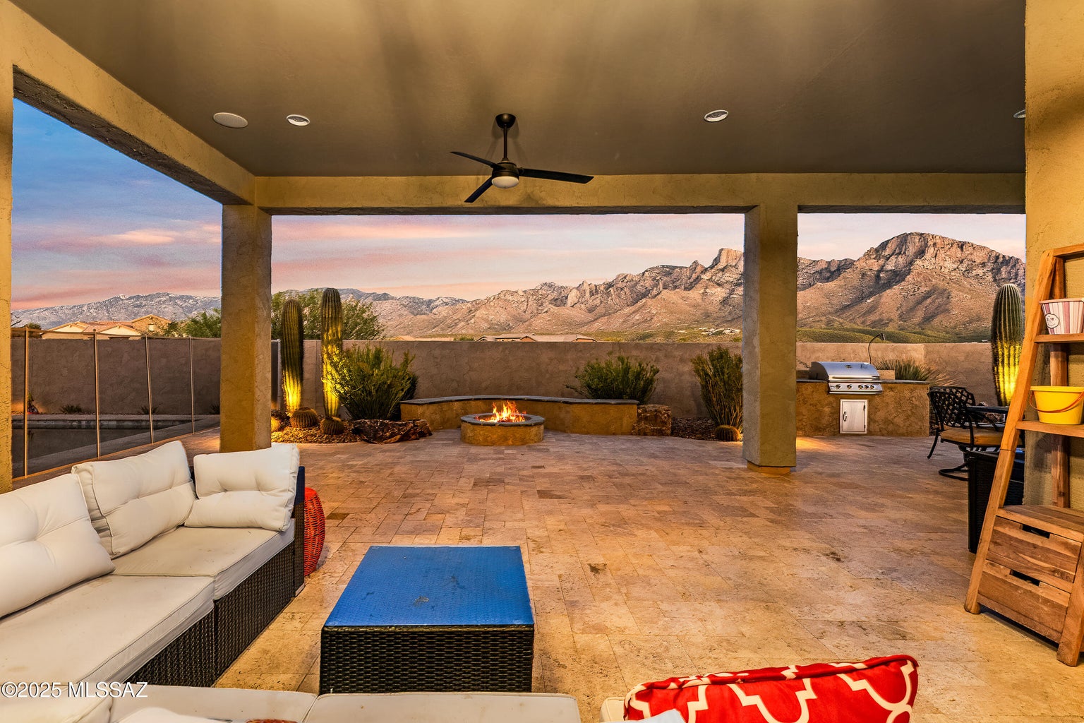 Tucson, Arizona, 85737, United States, 3 Bedrooms Bedrooms, ,4 BathroomsBathrooms,Residential,Forsale,1990093