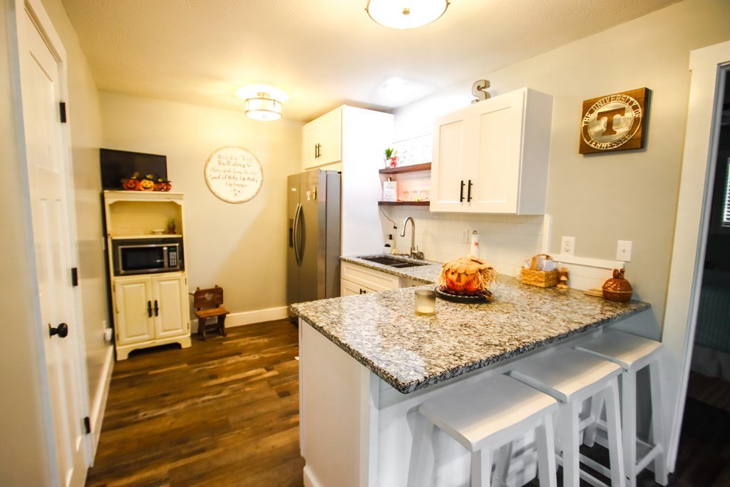 Walling, Tennessee, 38587, United States, 3 Bedrooms Bedrooms, ,2.5 BathroomsBathrooms,Residential,Forsale,1996612