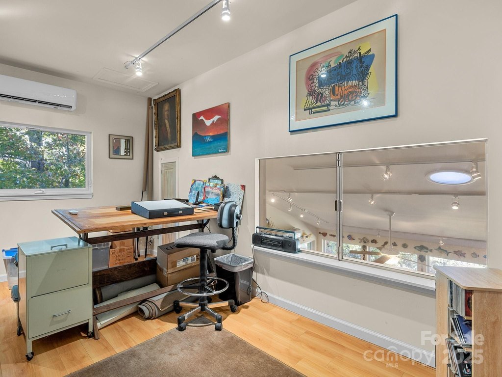 Landrum, South Carolina, 29356, United States, 2 Bedrooms Bedrooms, ,2.5 BathroomsBathrooms,Residential,Forsale,2004298