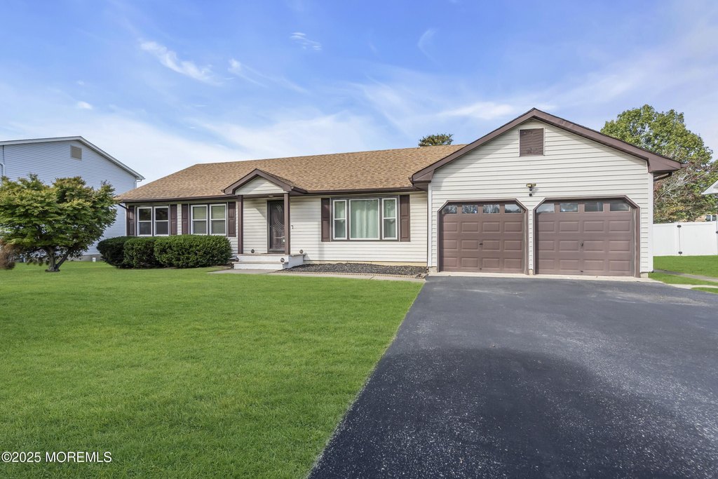 Toms River, New Jersey, 08753, United States, 3 Bedrooms Bedrooms, ,2 BathroomsBathrooms,Residential,Forsale,1994030