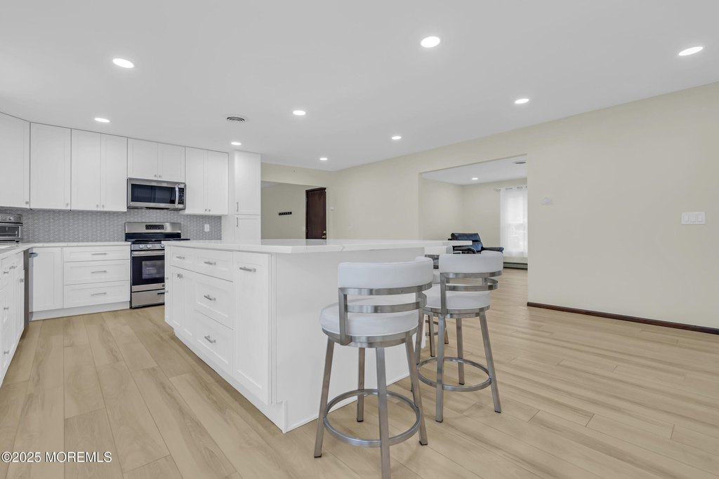 Toms River, New Jersey, 08753, United States, 3 Bedrooms Bedrooms, ,2 BathroomsBathrooms,Residential,Forsale,1994030