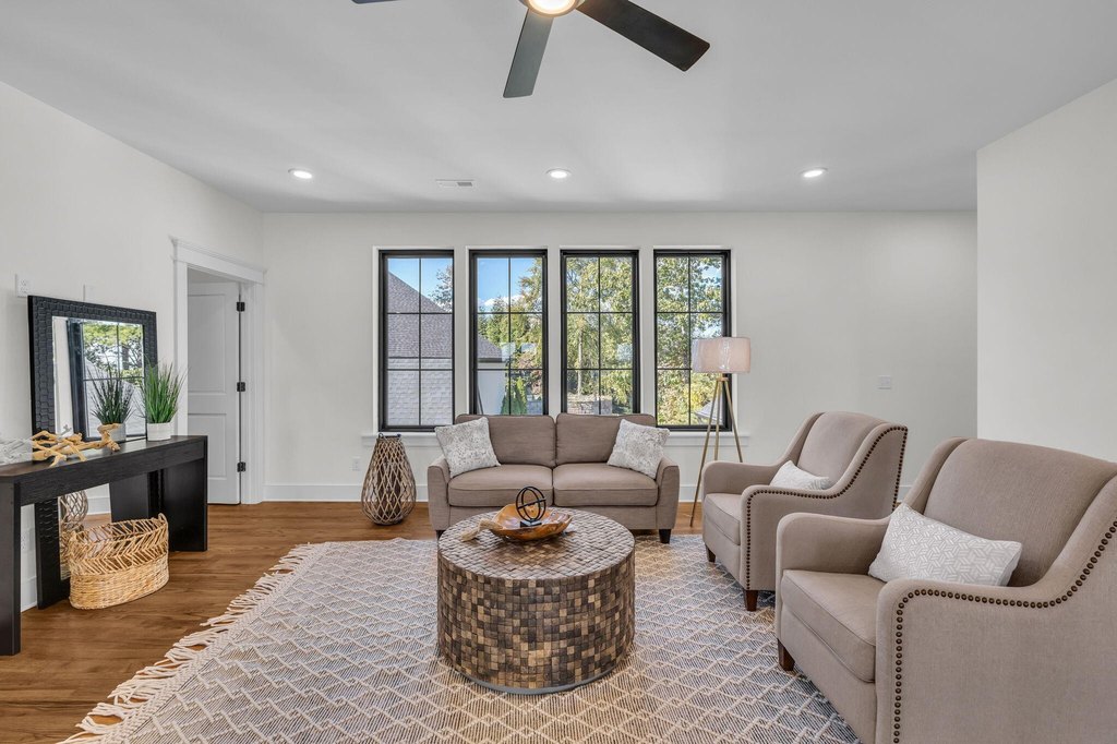 Ooltewah, Tennessee, 37363, United States, 5 Bedrooms Bedrooms, ,5.5 BathroomsBathrooms,Residential,Forsale,2009543