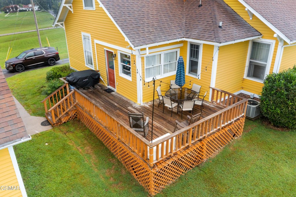 Dandridge, Tennessee, 37725, United States, 3 Bedrooms Bedrooms, ,2 BathroomsBathrooms,Residential,Forsale,1988735