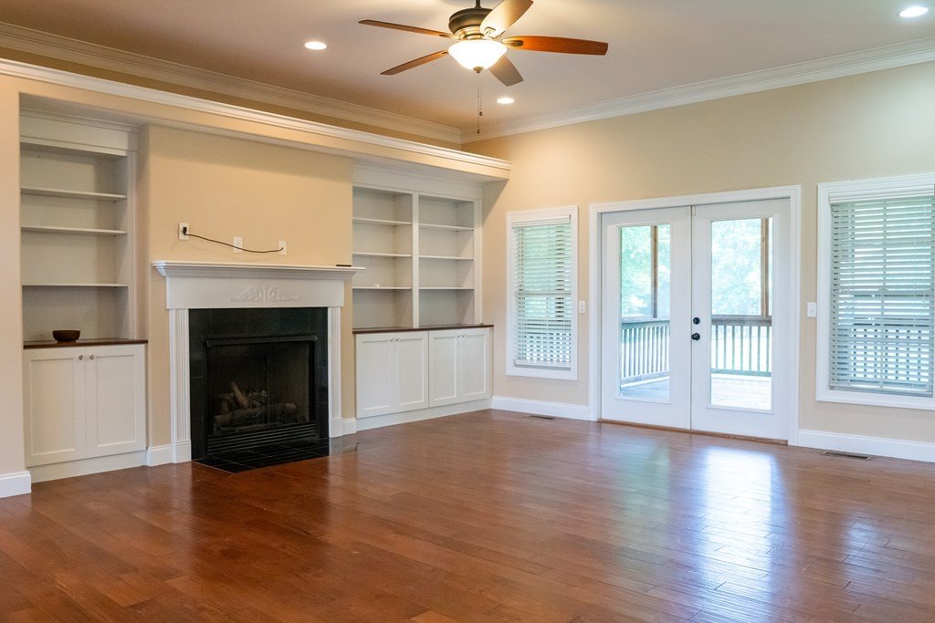 COOKEVILLE, Tennessee, 38506, United States, 3 Bedrooms Bedrooms, ,2 BathroomsBathrooms,Residential,Forsale,1929818