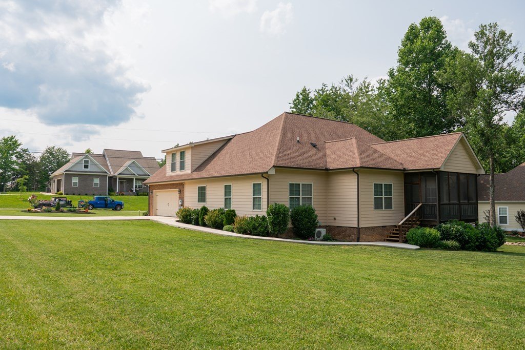 COOKEVILLE, Tennessee, 38506, United States, 3 Bedrooms Bedrooms, ,2 BathroomsBathrooms,Residential,Forsale,1929818