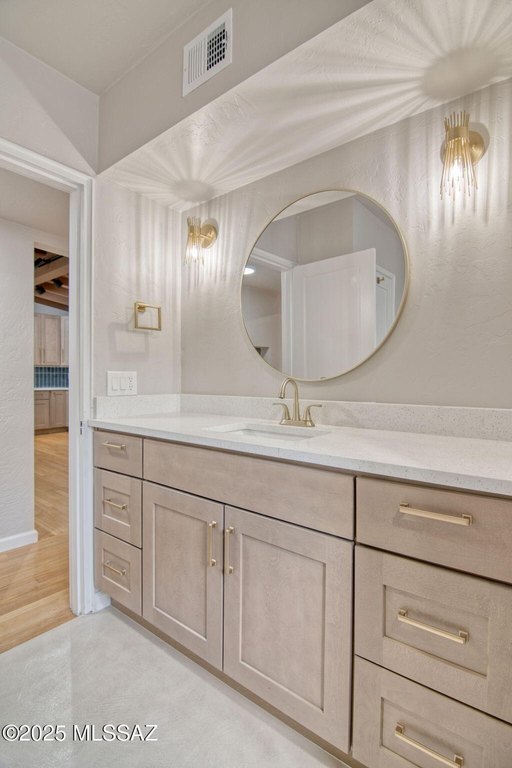 Tucson, Arizona, 85711, United States, 4 Bedrooms Bedrooms, ,2 BathroomsBathrooms,Residential,Forsale,1990103