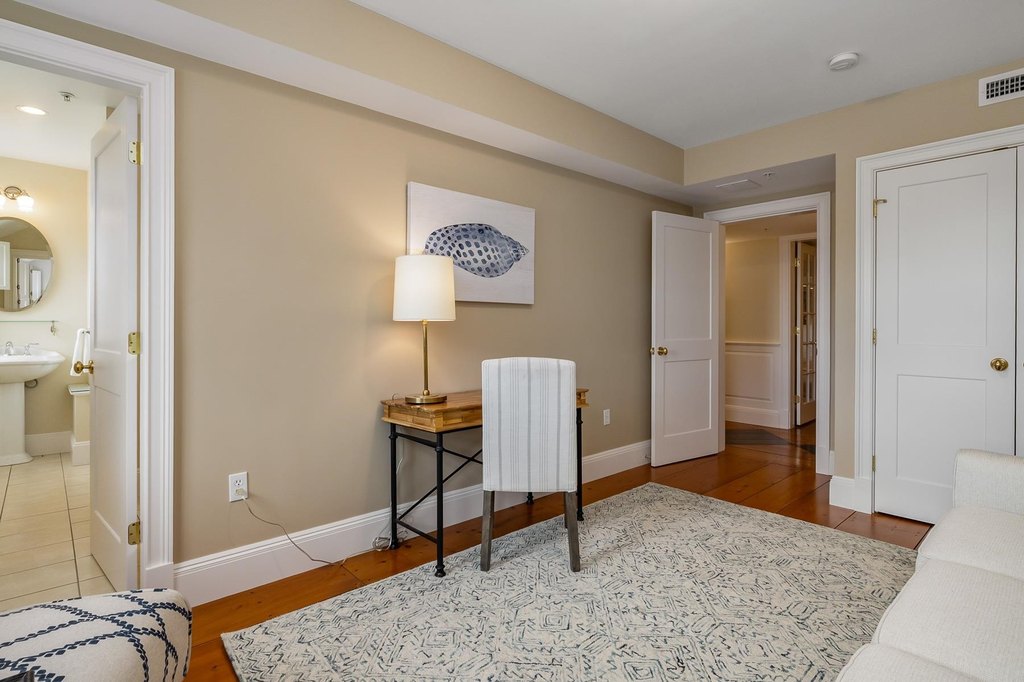 Portsmouth, New Hampshire, 03801, United States, 8 Bedrooms Bedrooms, ,8.5 BathroomsBathrooms,Residential,Forsale,2002395