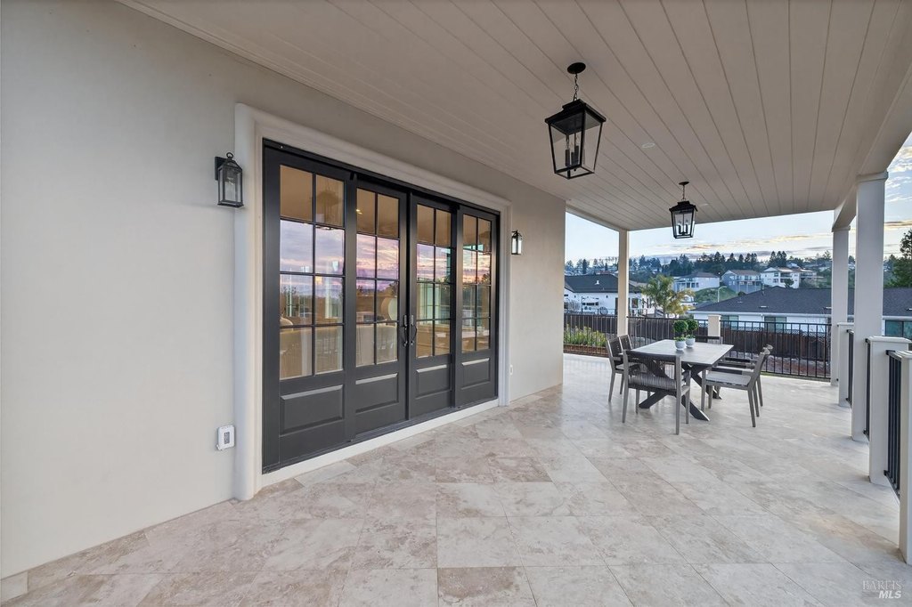 Santa Rosa, California, 95403, United States, 5 Bedrooms Bedrooms, ,4 BathroomsBathrooms,Residential,Forsale,2014494