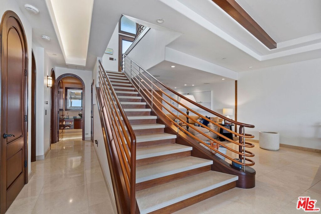 Malibu, California, 90265, United States, 3 Bedrooms Bedrooms, ,3.5 BathroomsBathrooms,Residential,Forsale,2001426