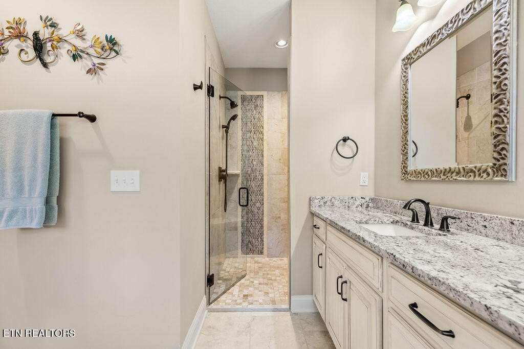 Loudon, Tennessee, 37774, United States, 3 Bedrooms Bedrooms, ,2 BathroomsBathrooms,Residential,Forsale,1999458