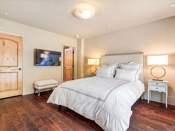 Healdsburg, California, 95448, United States, 3 Bedrooms Bedrooms, ,3.5 BathroomsBathrooms,Residential,Forsale,2014497