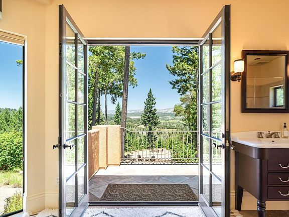 Healdsburg, California, 95448, United States, 3 Bedrooms Bedrooms, ,3.5 BathroomsBathrooms,Residential,Forsale,2014497