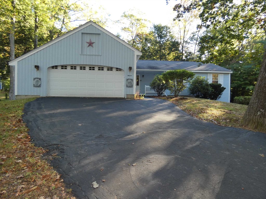 Laconia, New Hampshire, 03246, United States, 3 Bedrooms Bedrooms, ,2.5 BathroomsBathrooms,Residential,Forsale,1968469