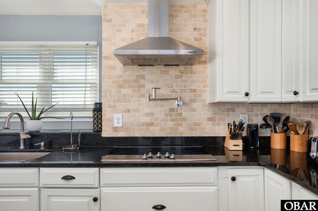 Nags Head, North Carolina, 27959, United States, 8 Bedrooms Bedrooms, ,5.5 BathroomsBathrooms,Residential,Forsale,2004896