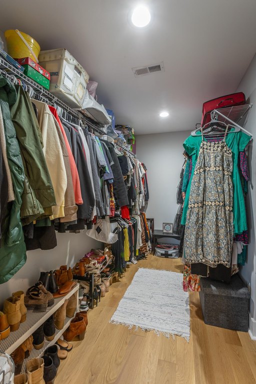 Chattanooga, Tennessee, 37405, United States, 4 Bedrooms Bedrooms, ,3.5 BathroomsBathrooms,Residential,Forsale,1995329