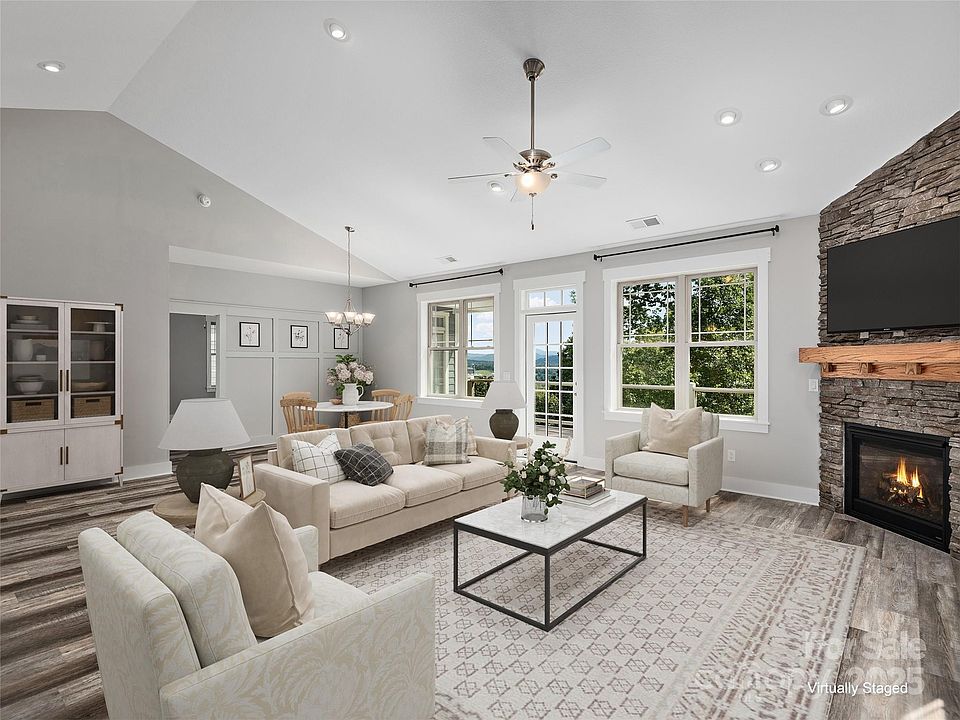 Arden, North Carolina, 28704, United States, 3 Bedrooms Bedrooms, ,3 BathroomsBathrooms,Residential,Forsale,1986019