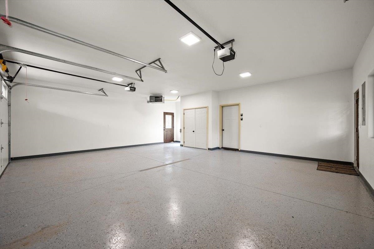 Sturgis, South Dakota, 57785, United States, 3 Bedrooms Bedrooms, ,2 BathroomsBathrooms,Residential,Forsale,1990703