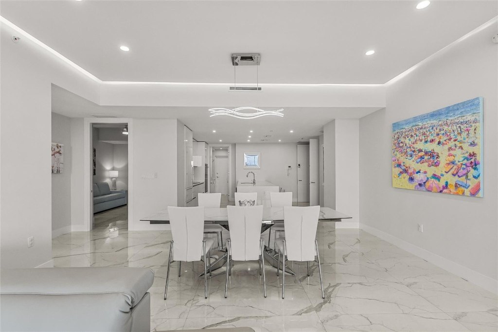 Fort Lauderdale, Florida, 33304, United States, 2 Bedrooms Bedrooms, ,2 BathroomsBathrooms,Residential,Forsale,2011614