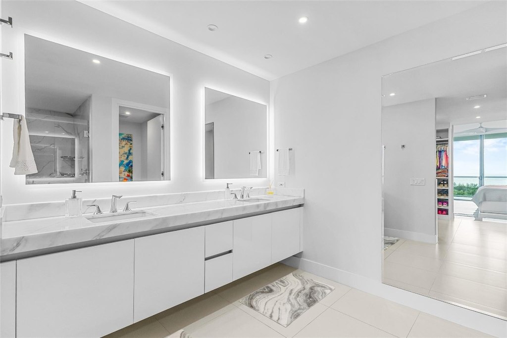 Fort Lauderdale, Florida, 33304, United States, 2 Bedrooms Bedrooms, ,2 BathroomsBathrooms,Residential,Forsale,2011614