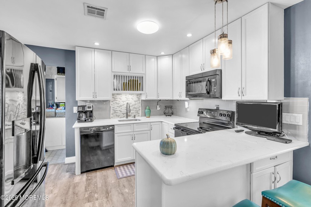 Toms River, New Jersey, 08757, United States, 4 Bedrooms Bedrooms, ,2 BathroomsBathrooms,Residential,Forsale,1994025